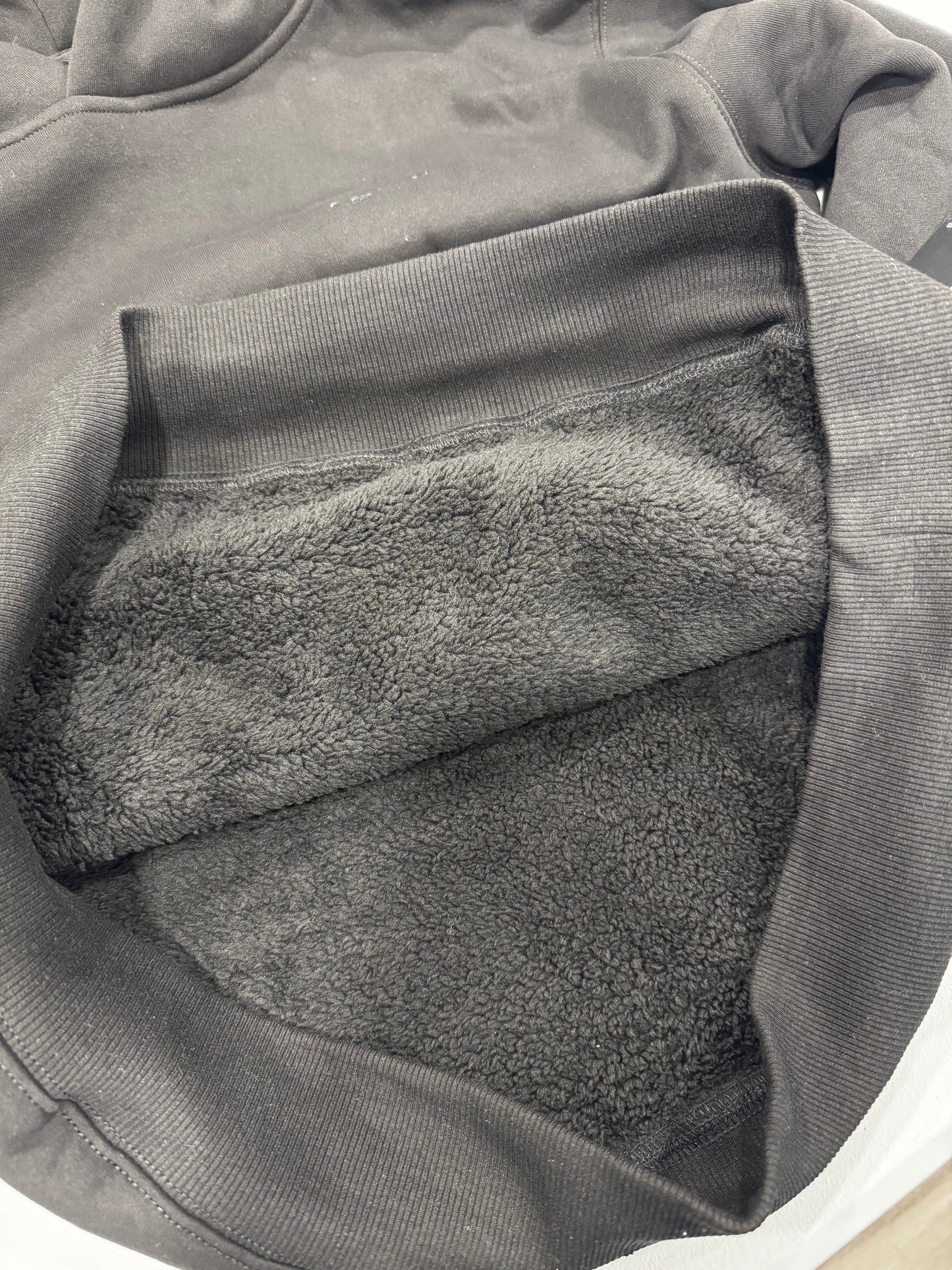 BASICS PULL OVER HOODIE